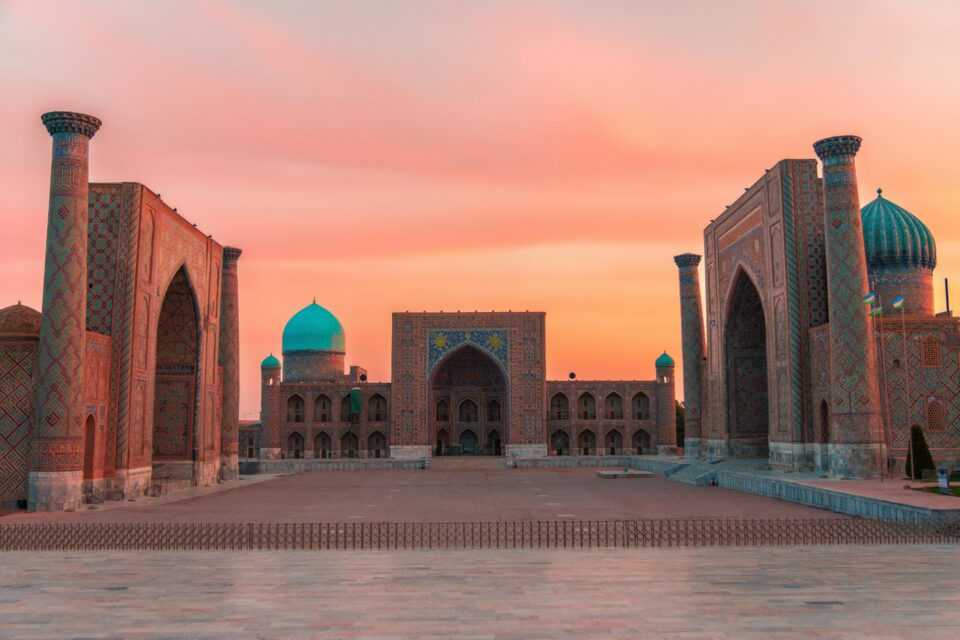 Registan - zabytkowy plac w centrum Samarkandy